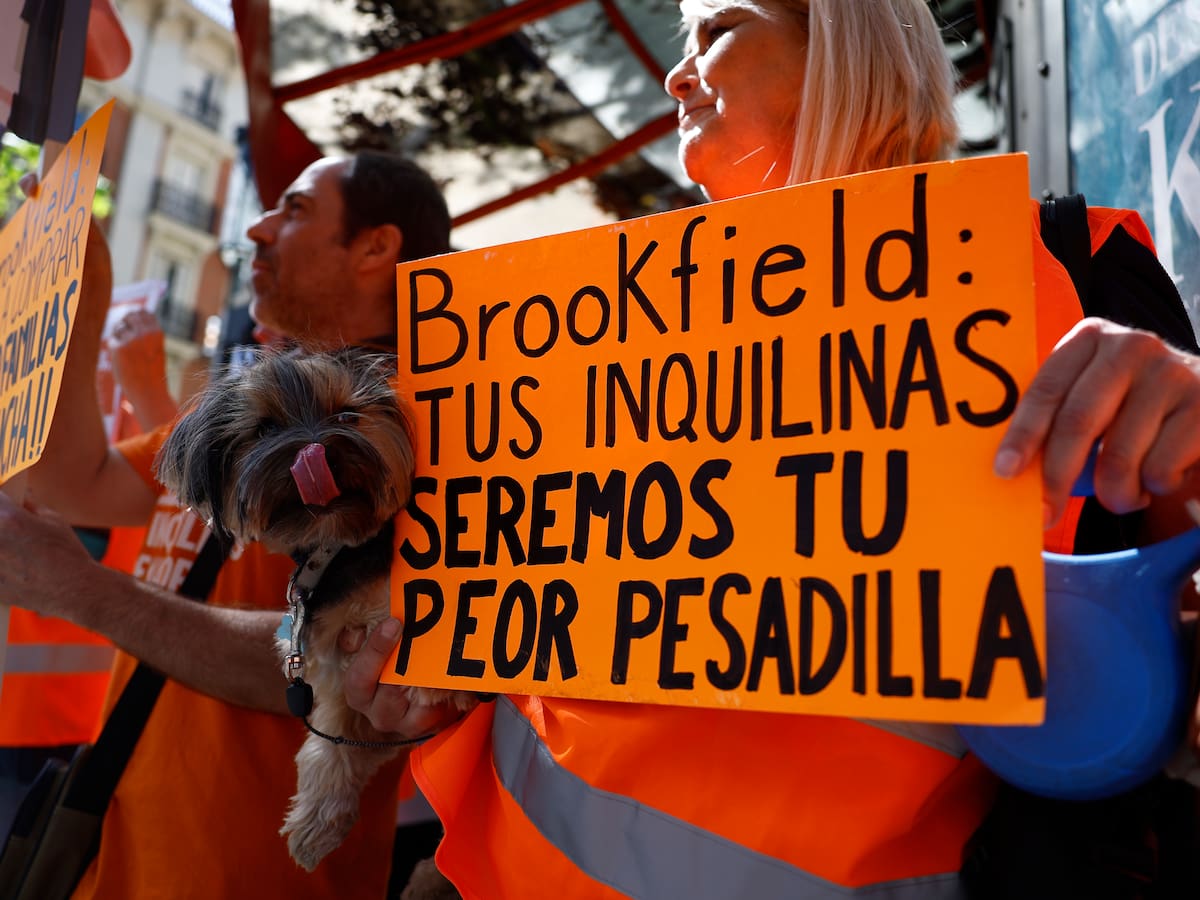 "La mayor estafa de vivienda pública de España": un fondo de inversión vende por 300.000 euros las viviendas que compró por solo 68.000