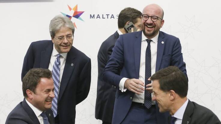 El Faro de Patiño/La amenaza interior