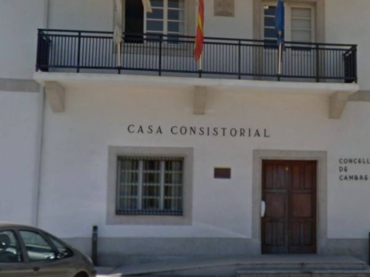 El portavoz del PSOE en Cambre renuncia a su acta de concejal