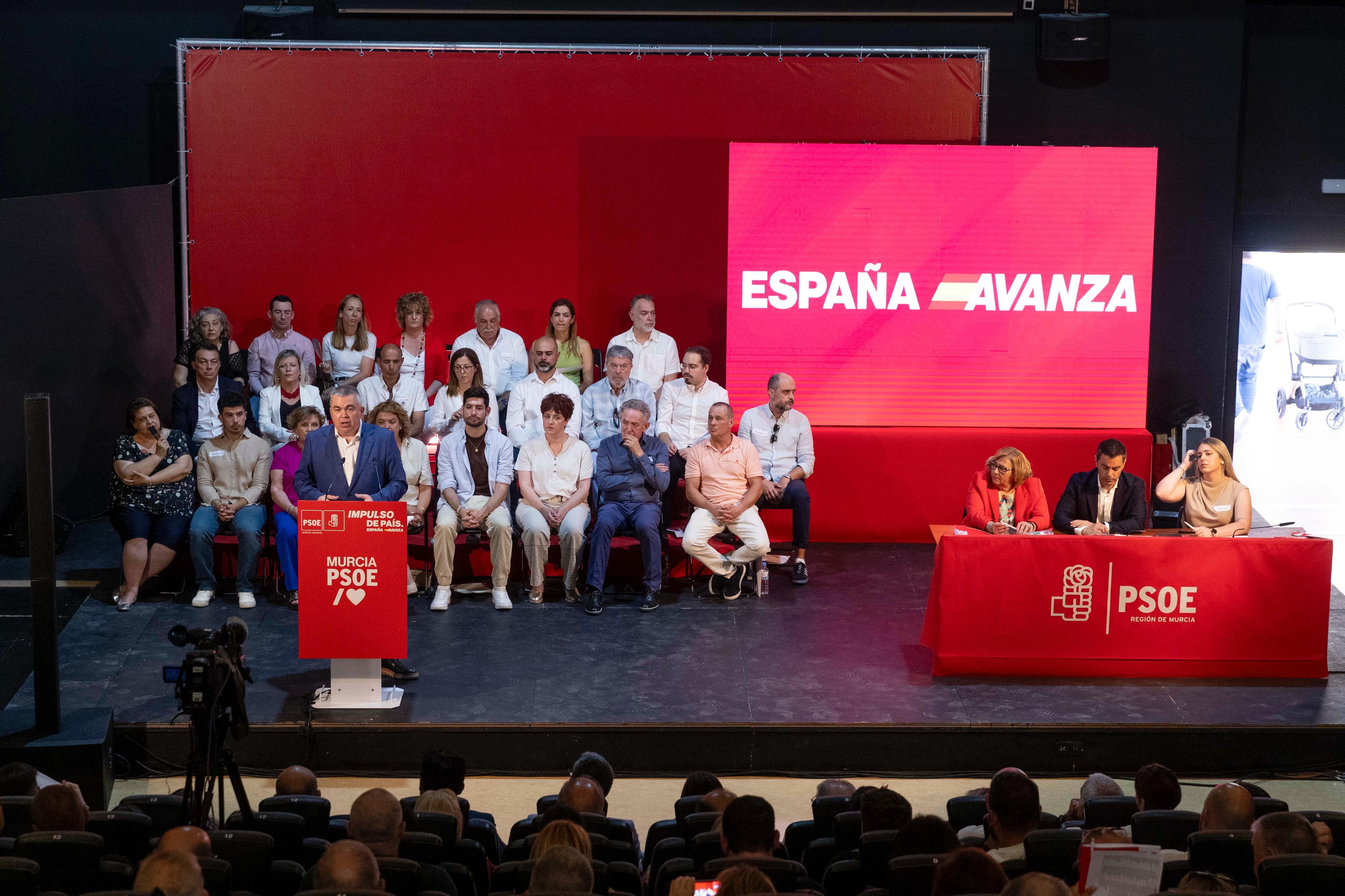 Santos Cerdán interviene en la asamblea de la Agrupación Socialista Murcia Gran Ciudad