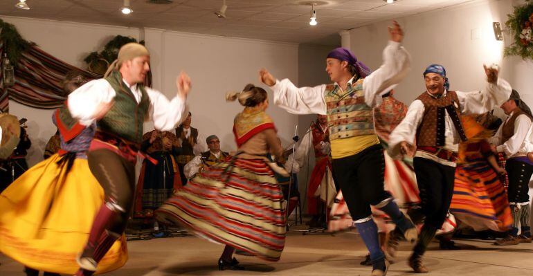 El 20 de julio habrá bailes tradicionales en la Caseta de los Jardinillos