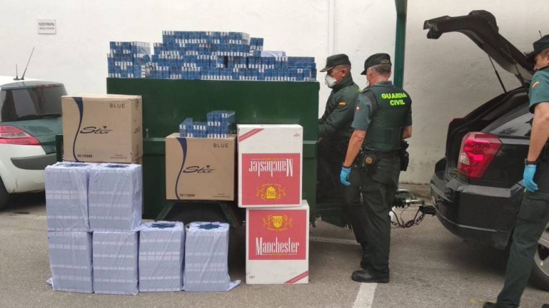 Los agentes han intervenido 12.000 cajetillas de tabaco de contrabando