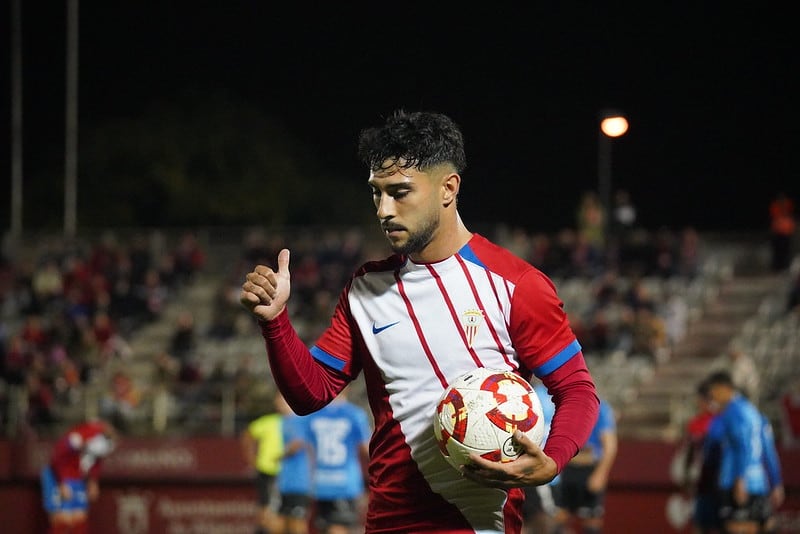 Javi Gómez en un partido
