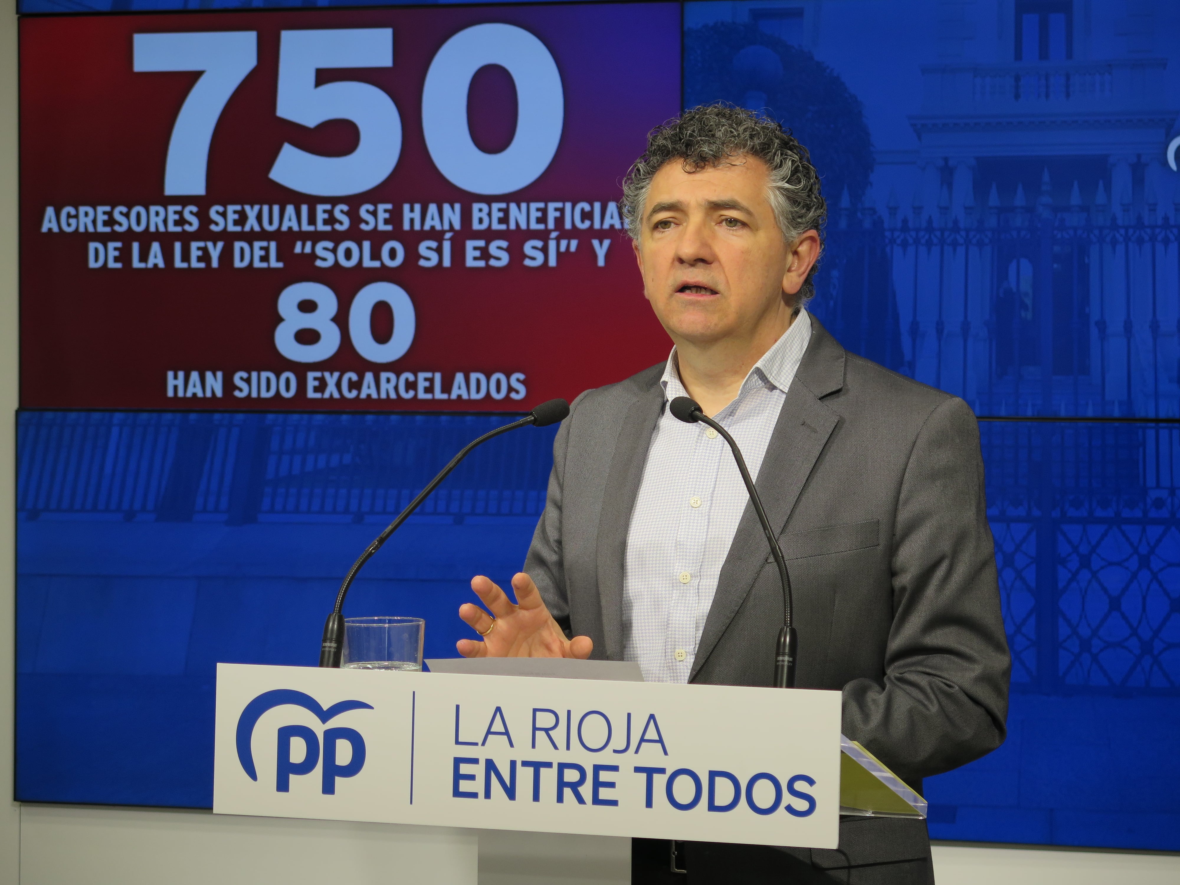 El diputado del PP, Carlos Cuevas, denuncia &quot;un nuevo despilfarro&quot; de la Consejería de Raquel Romero en el Gobierno de La Rioja.