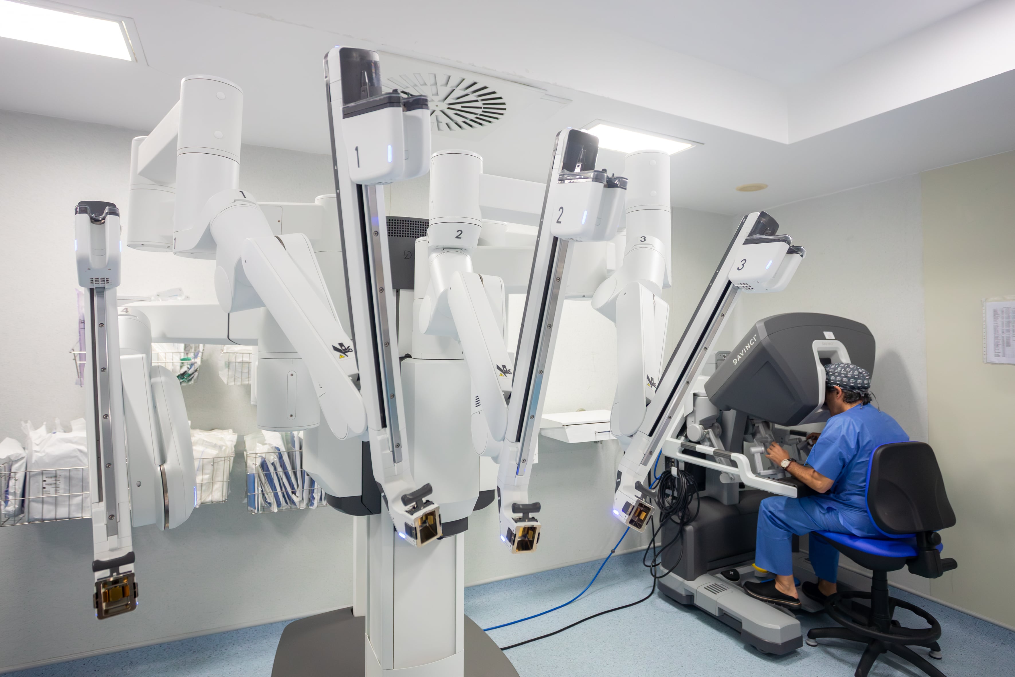 Robot Da Vinci HLA Clínica Vistahermosa