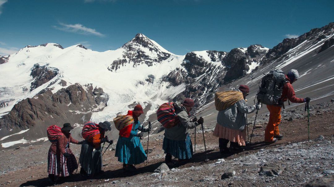 Fotograma del documental &#039;Cholitas&#039;