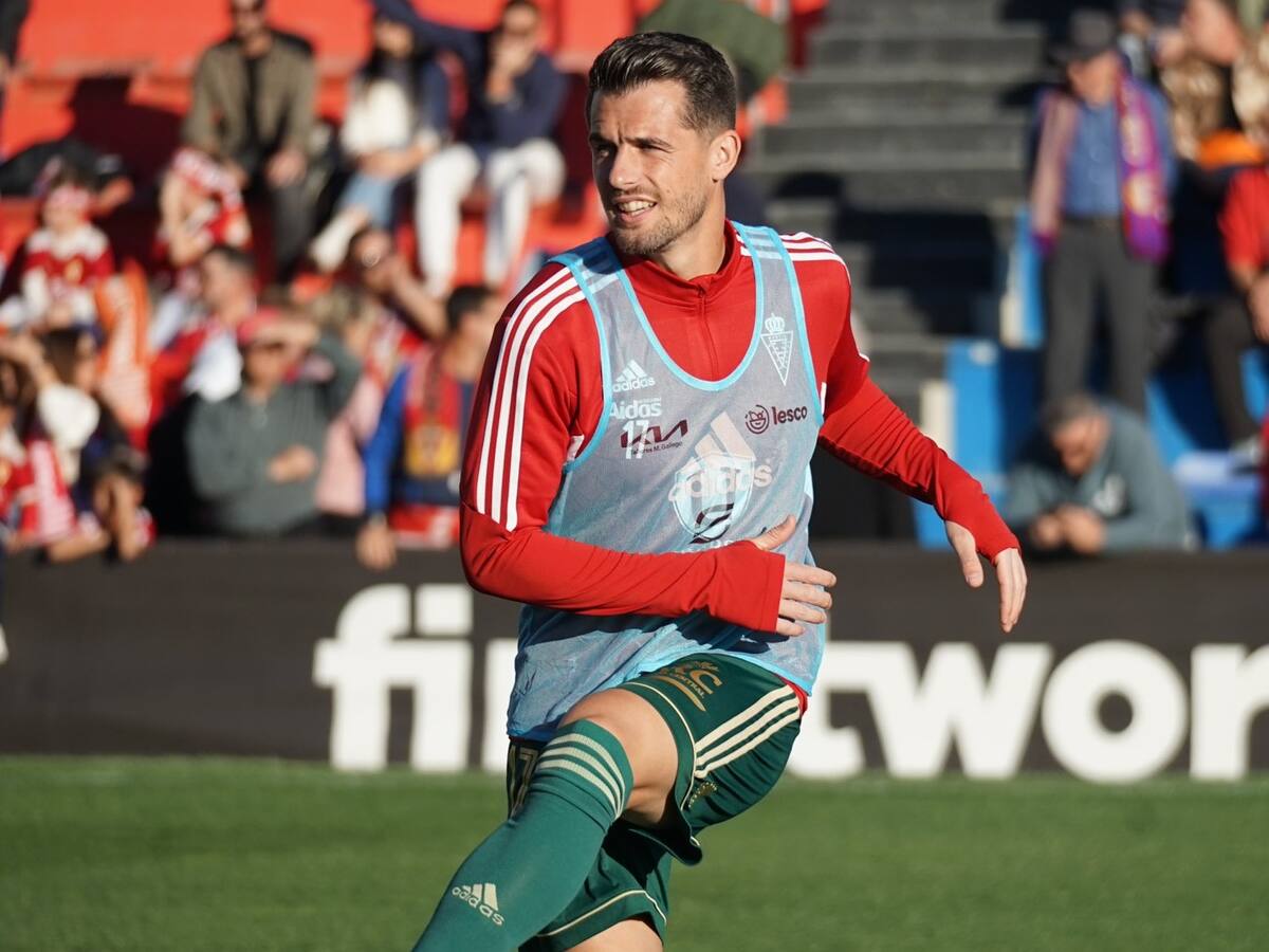 Dani Vega: "No voy a negar que estoy contento con los rumores de Segunda División, pero ¿qué hay mejor que ascender con el Real Murcia?"