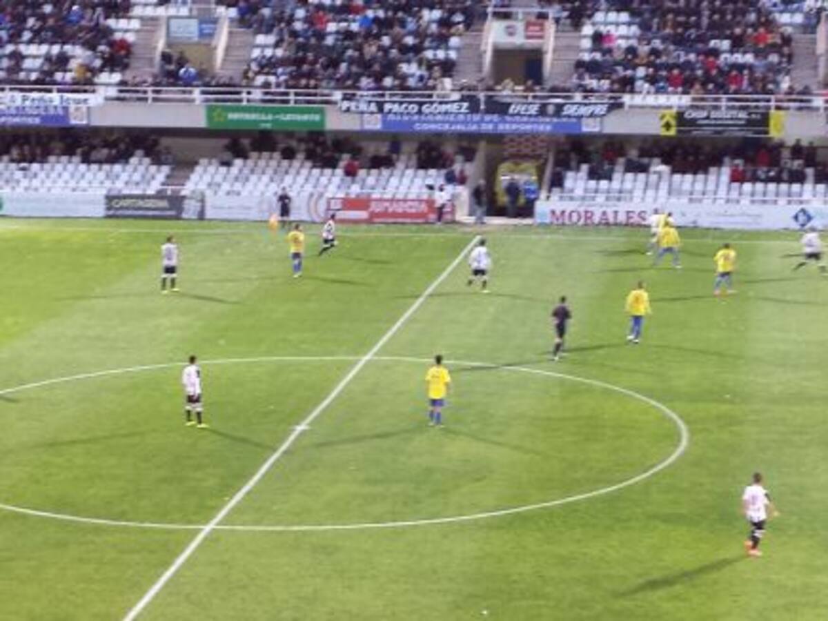 El Cádiz se pone serio