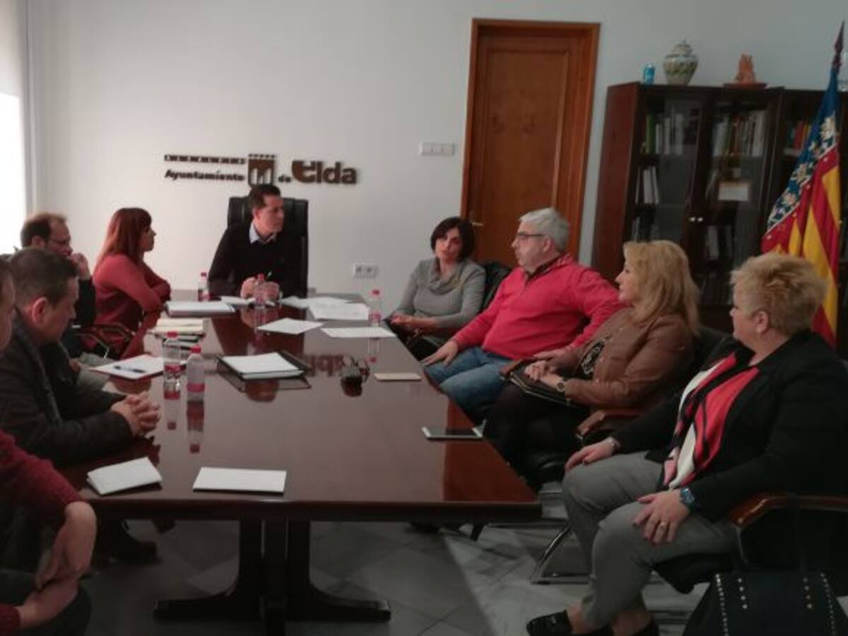 Elda y Elche trabajan de la mano para ser Centro de Referencia Nacional de Calzado