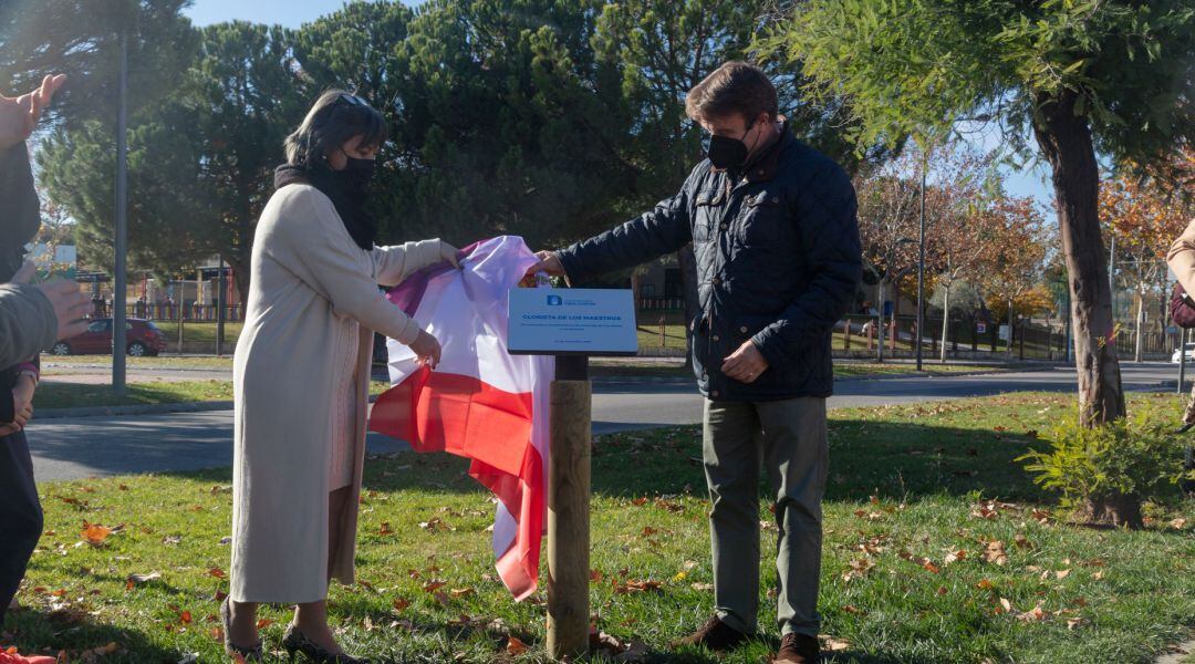 Tres Cantos rinde homenaje a sus maestros 