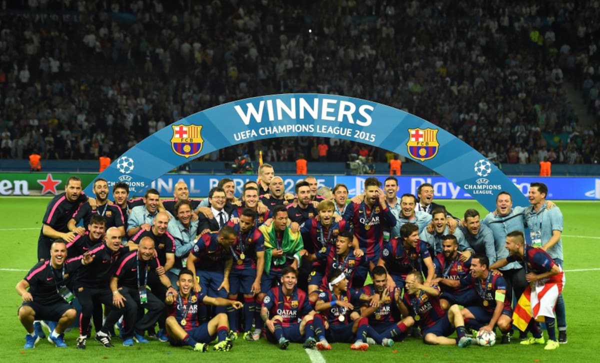 El Barcelona celebra el título en el Olímpico de Berlín.