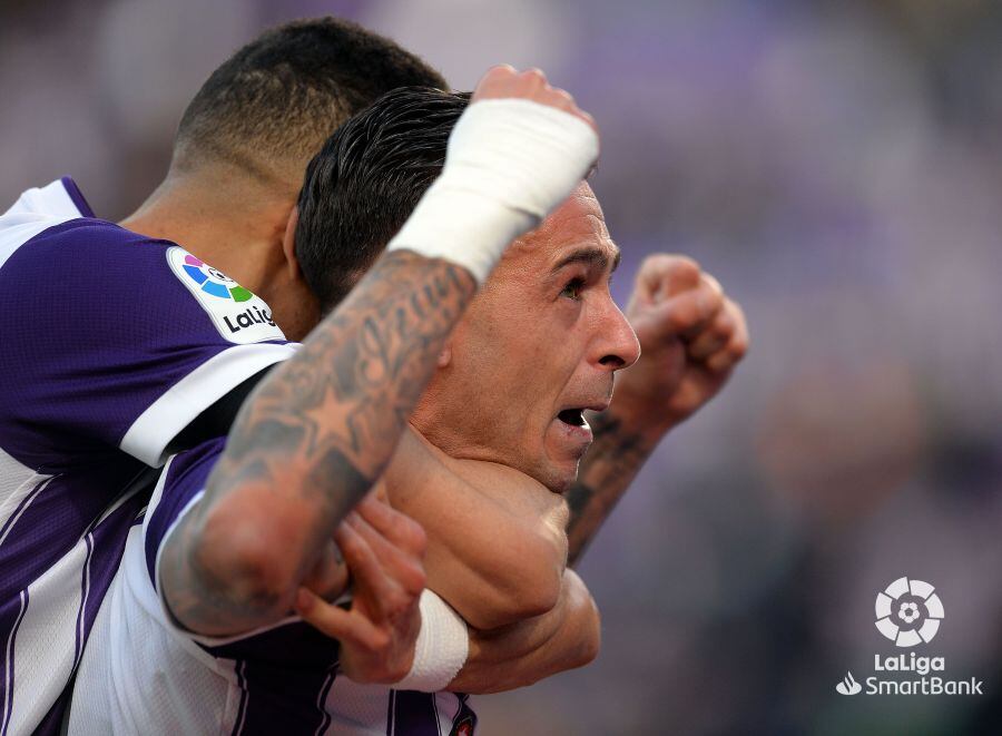 Sergio León celebra el tercero en su cuenta ante Amorebieta