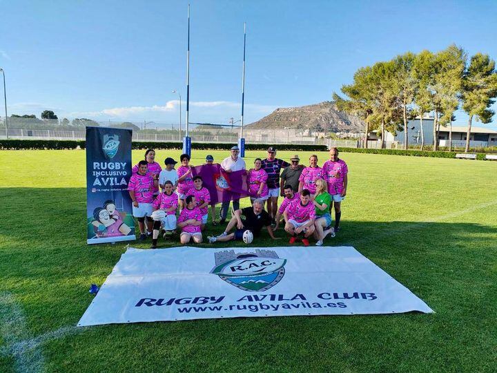 Integrantes del equipo inclusivo del Rugby Ávila Club, en un torneo anterior