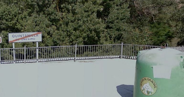 Cartel indicador de salida de la localidad de Quintanilla de Onésimo