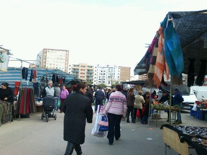 Uno de los mercadillos de Málaga capital