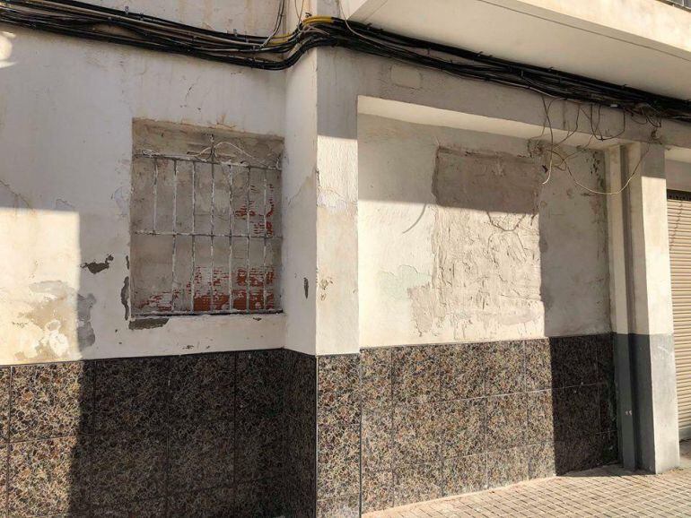 Viviendas tapiadas en barrio San Antón Elche