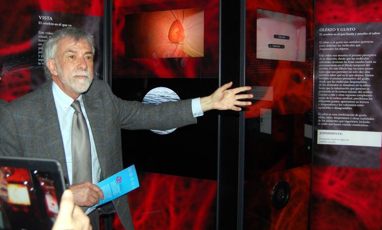 Ignacio Morgado, comisario de la exposición &#039;Ilusionismo, ¿magia o ciencia?&#039;.