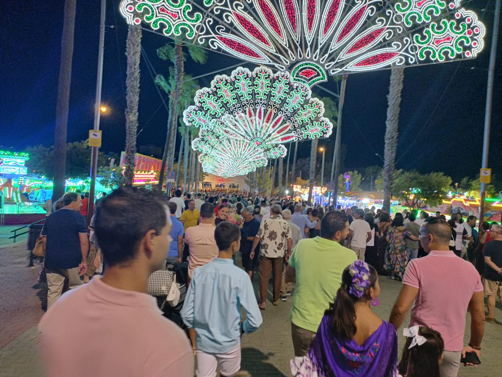 Ambiente en el recinto ferial en la primera noche de la Real Feria y Fiestas de San Agustín 2025