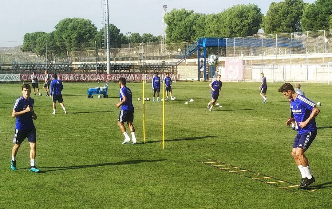 Vuelta al trabajo en el Real Zaragoza para preparar el partido del jueves ante el Málaga