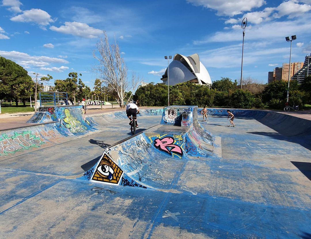 Skatepark del Gulliver en València