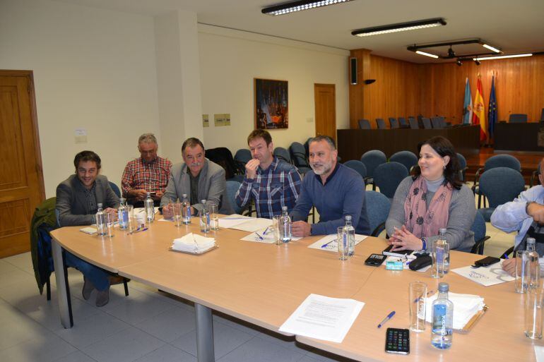 Los alcaldes del área se reúnen en Cambre