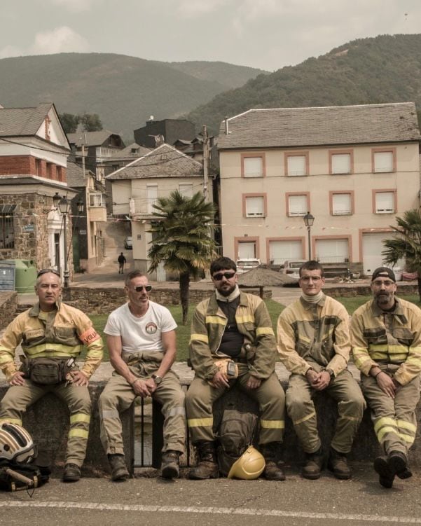 Sergio, rodeado por un grupo de voluntarios