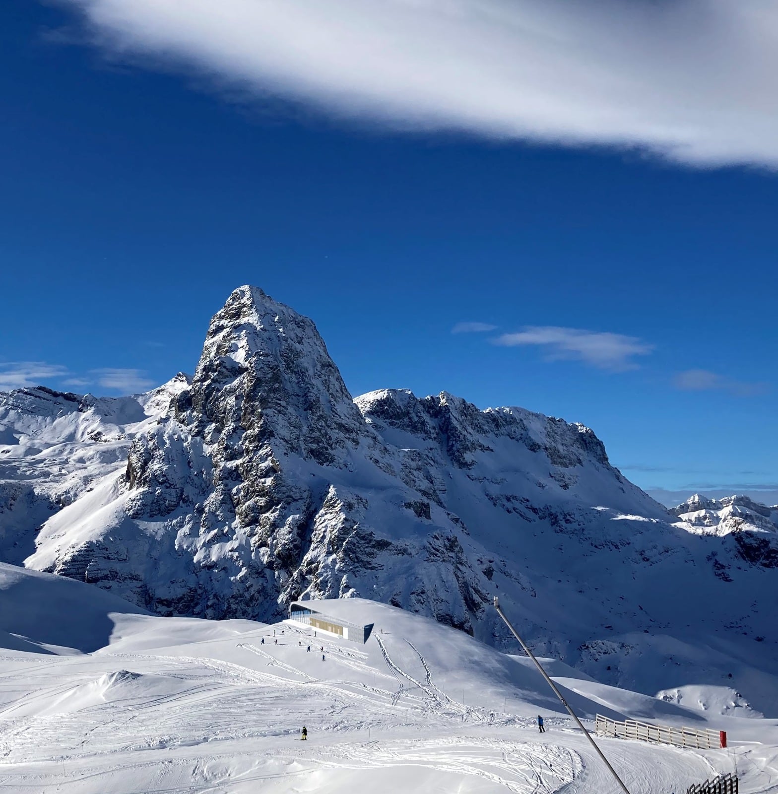 Recreación de la estación de Formigal en el proyecto de conexión con Astún por Canal Roya