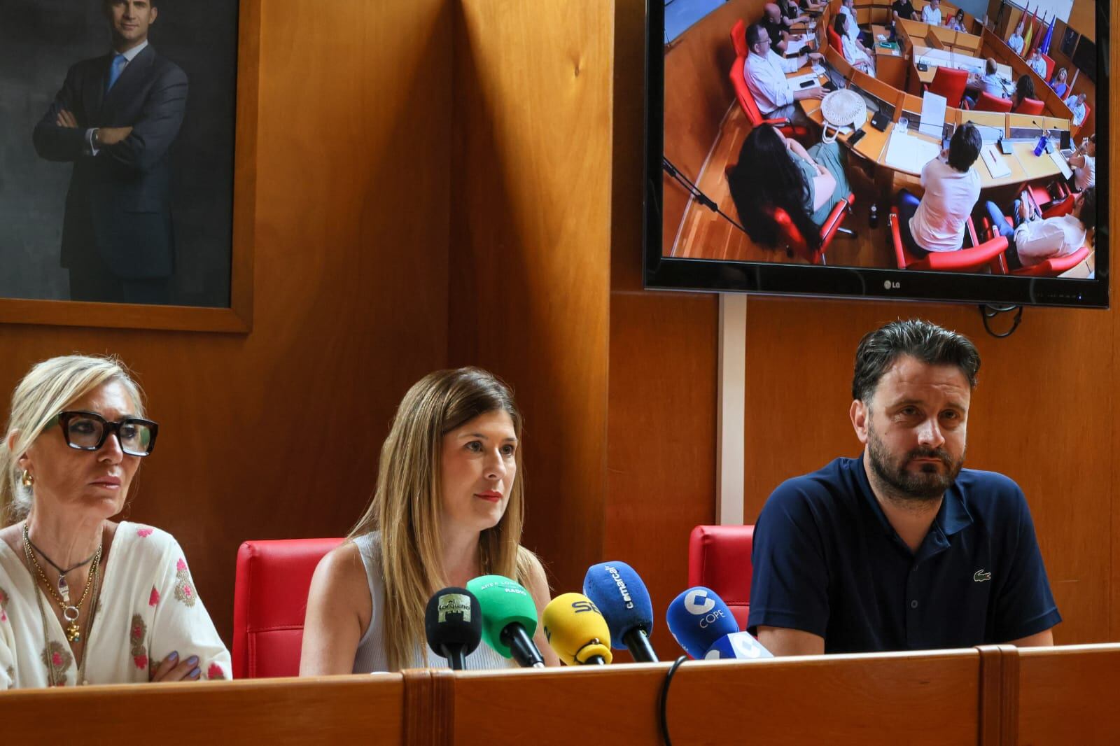 Cruce de acusaciones entre el equipo de gobierno de Lorca y el PSOE por un incidente ocurrido con el sistema de sonido en el pleno municipal de junio.