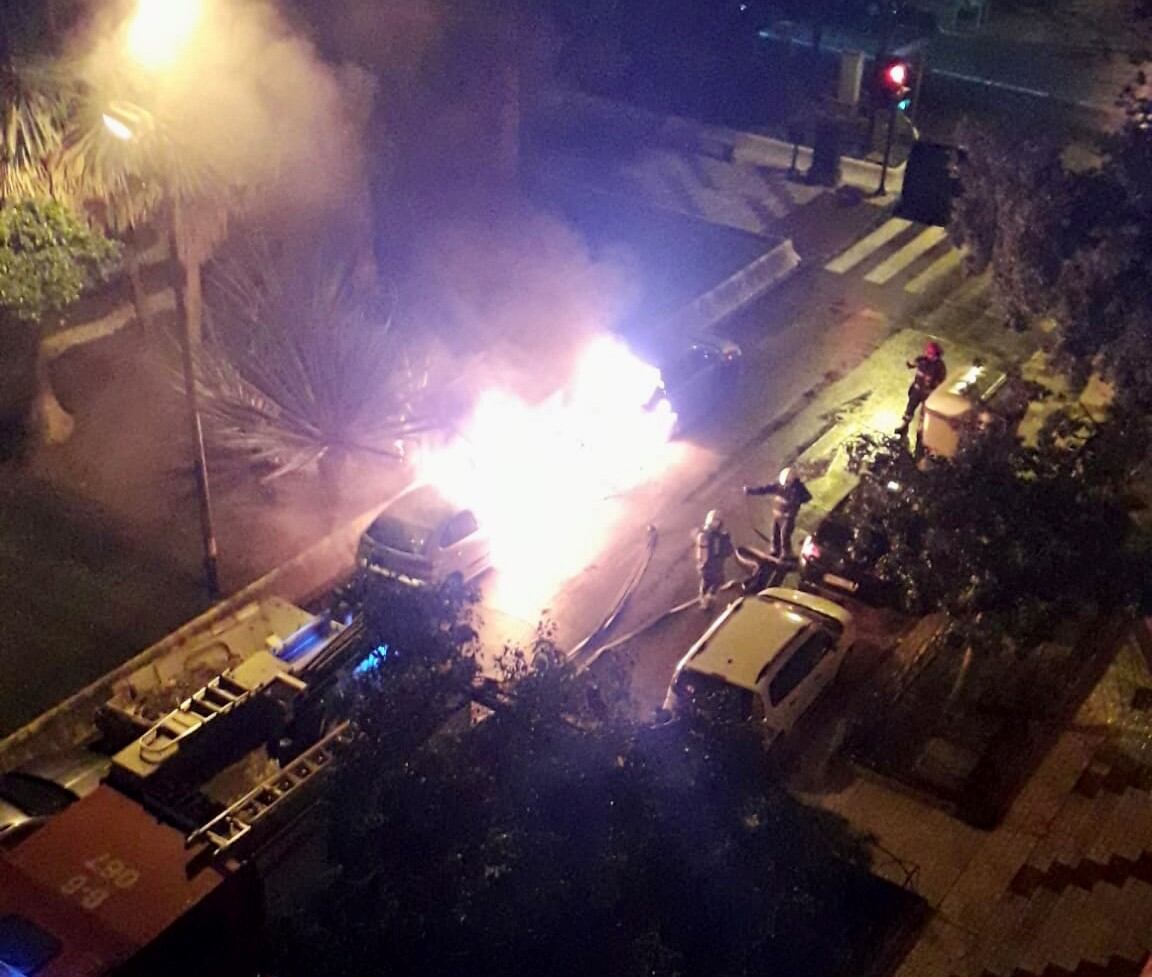 El incendio del vehículo se ha producido de madrugada