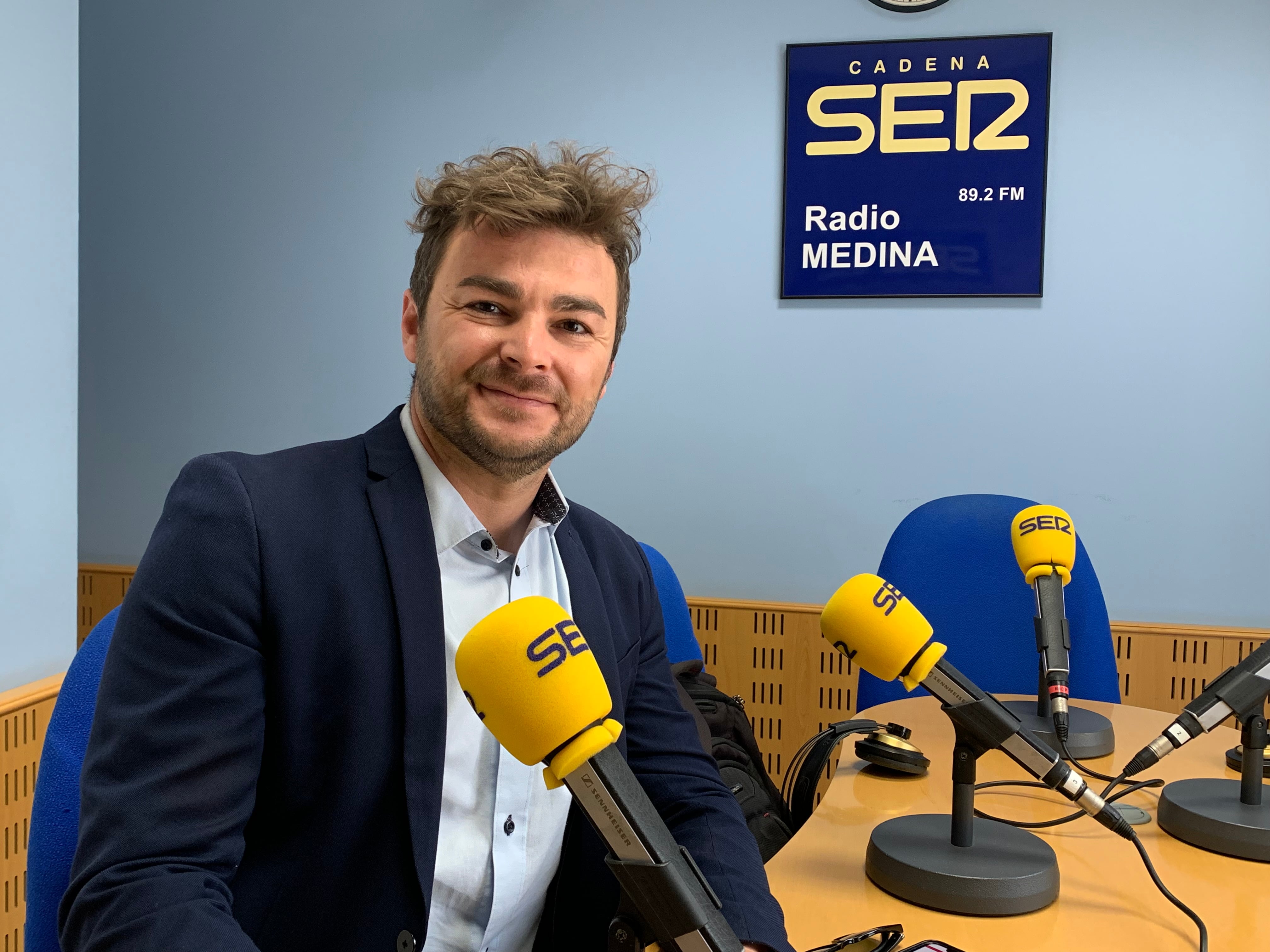 El candidato socialista Luis Manuel Pascual desarrolla su proyecto político en Radio Medina