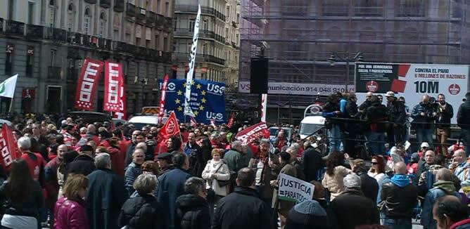 Bajo el lema &quot;Contra el paro, seis millones de razones&quot; y por &quot;una democracia social y participativa&quot;, los manifestantes protestaran por el paro, la precariedad laboral, los millones de desempleados sin prestación, el desmantelamiento de los servicios púb