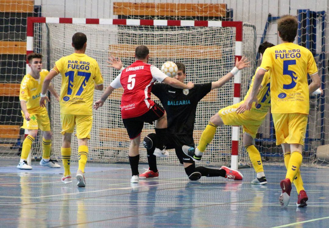 Gran parada del meta dianense Sergi.