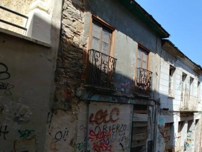 Dos de las viviendas que serán derribadas