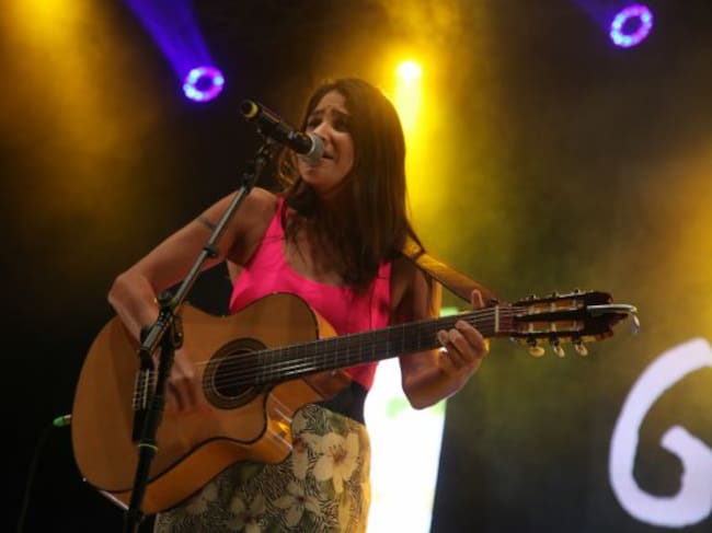 La Gira "Déjate llevar" de Cadena Dial ha traído a Águilas la mejor música en castellano