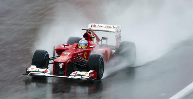 El conductor español de Ferrari, Fernando Alonso, participa en los segundos entrenamiento libre para la carrera de Spa-Francorchamps, Bélgica, disputados el viernes 31 de agosto de 2012. El Gran premio de Bélgica 2012 se celebrará el 2 de septiembre.