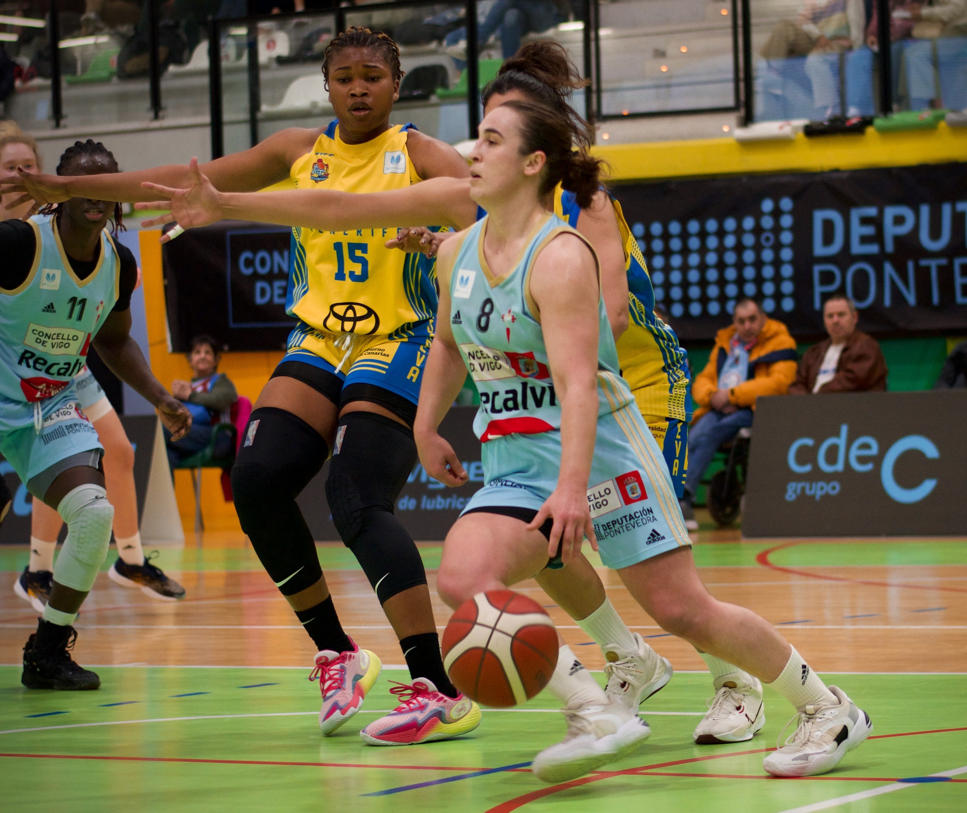 Anne Senosian durante un partido en Navia