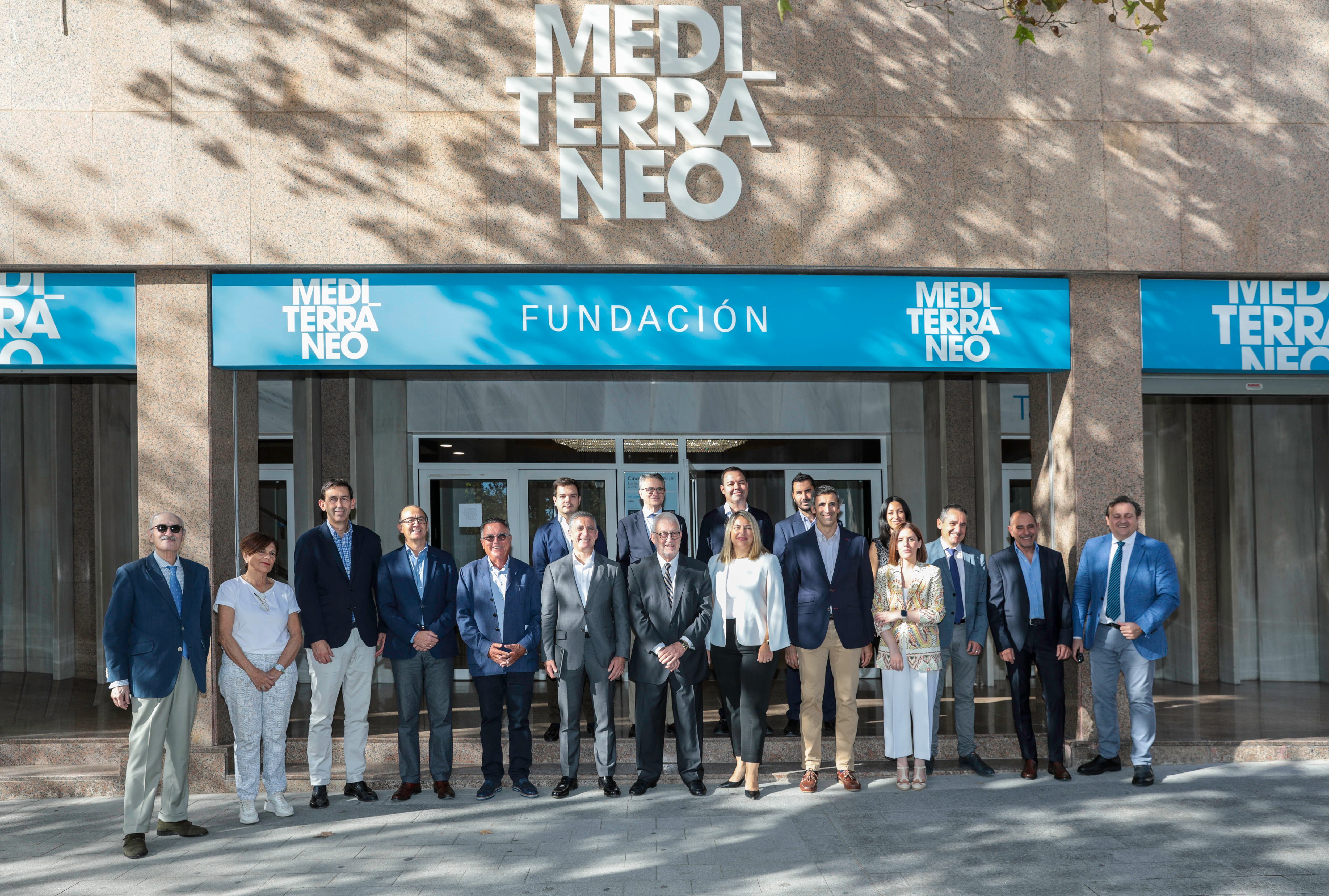 Parte del Comité Ejecutivo de Obra Social y Fundaciones en su visita a la Fundación Mediterráneo.