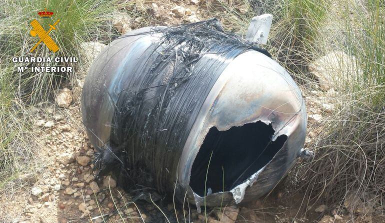 Restos de basura espacial recogidos en Hellín