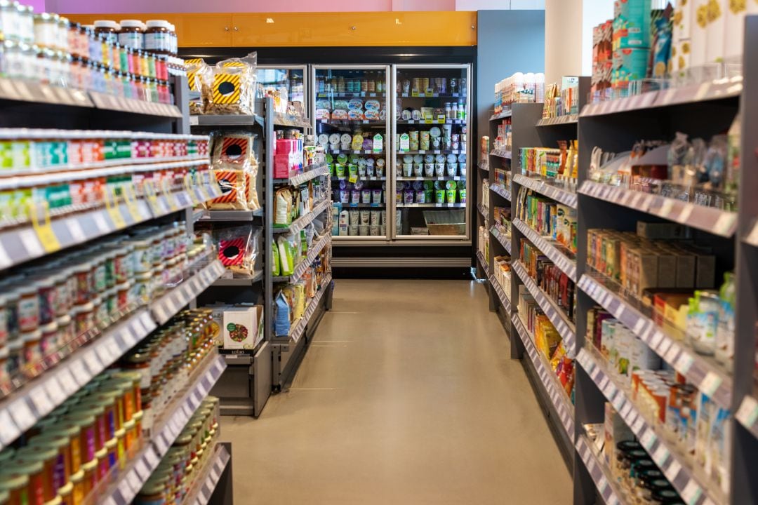 Los supermercados asturianos mantenían desde el pasado 14 de enero el horario de cierre en las ocho de la tarde. 