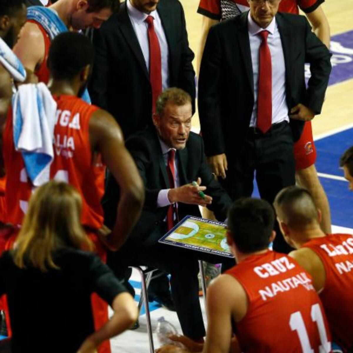 “No renuevo por temas económicos. Soy el sostén de mi familia”