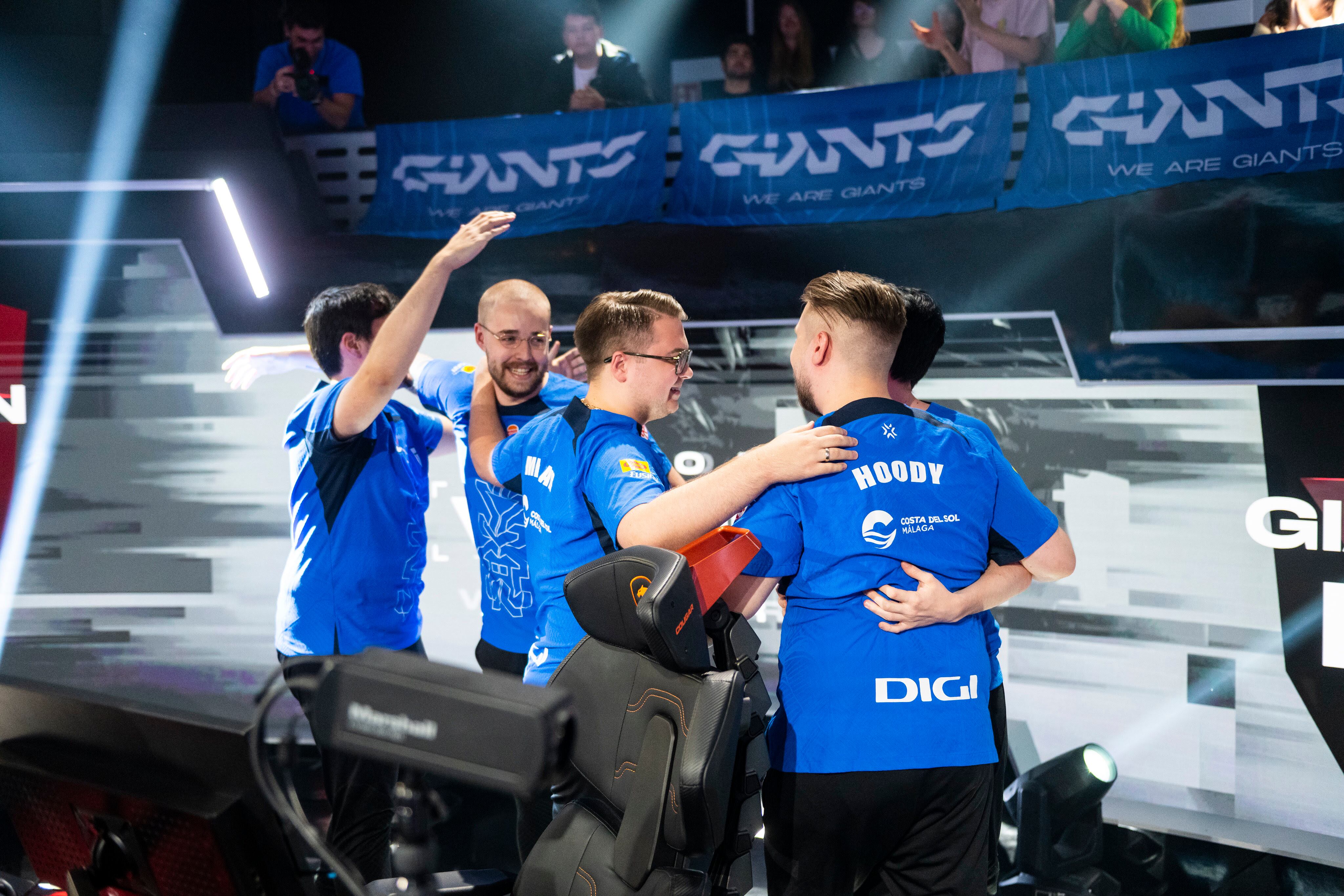 Giants celebrando el triunfo del Last Chance Qualifier
