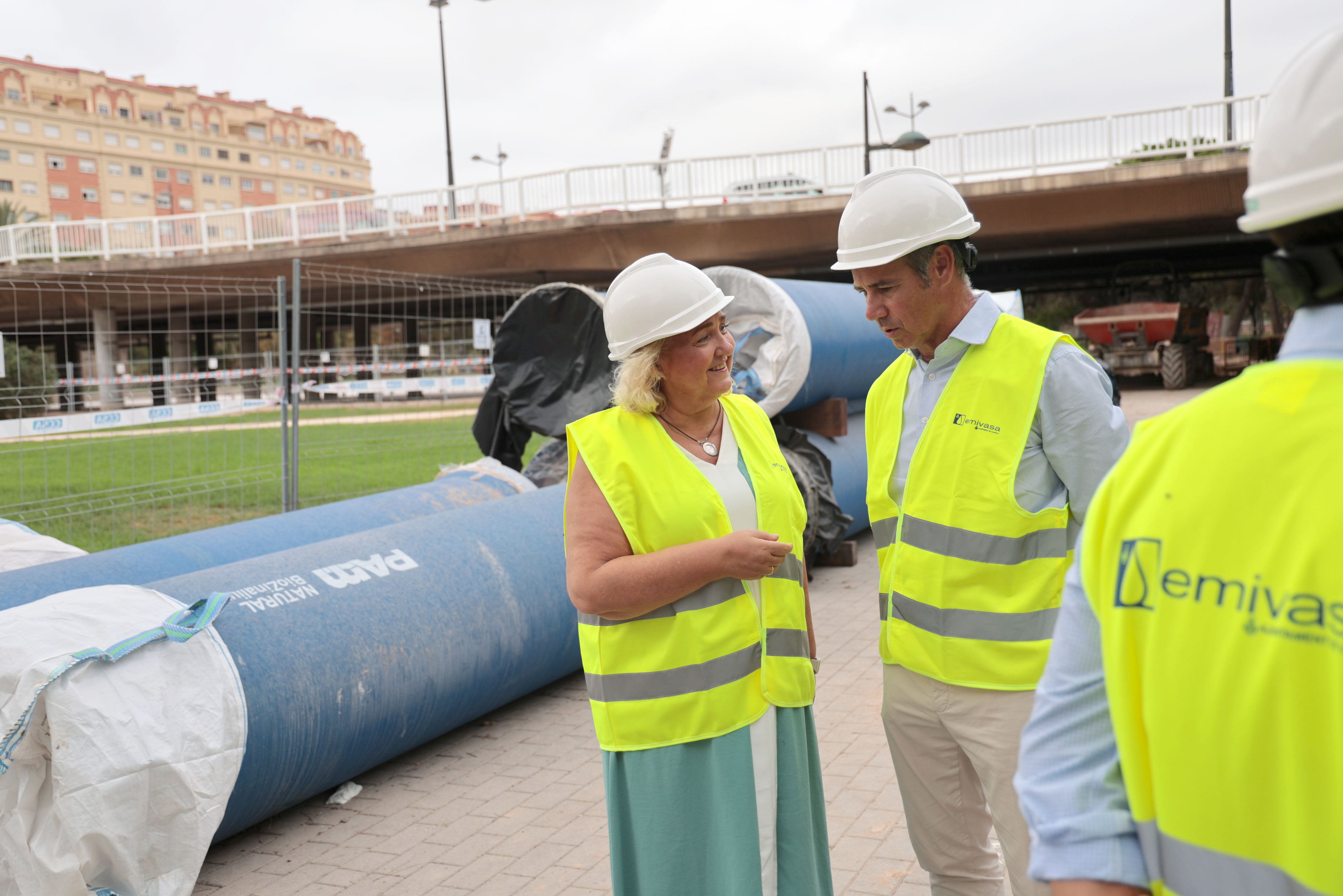 El Ayuntamiento de València ejecuta obras de mejora en el suministro de agua potable del norte de la ciudad.