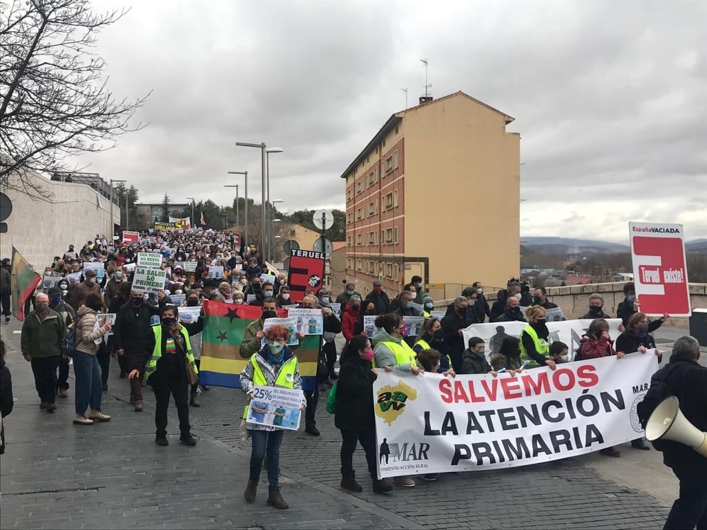 Manifestación e Teruel en defensa de la Atención Primaria