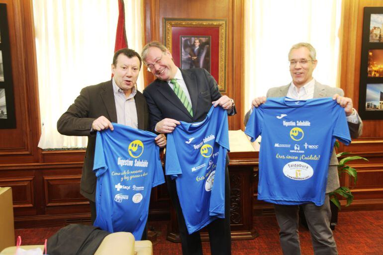 Jorquera, Silván y López-Benito, durante la recepción