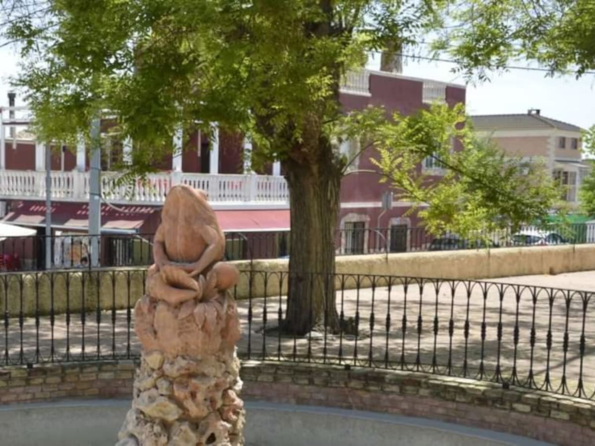 La estatua de "La Rana"