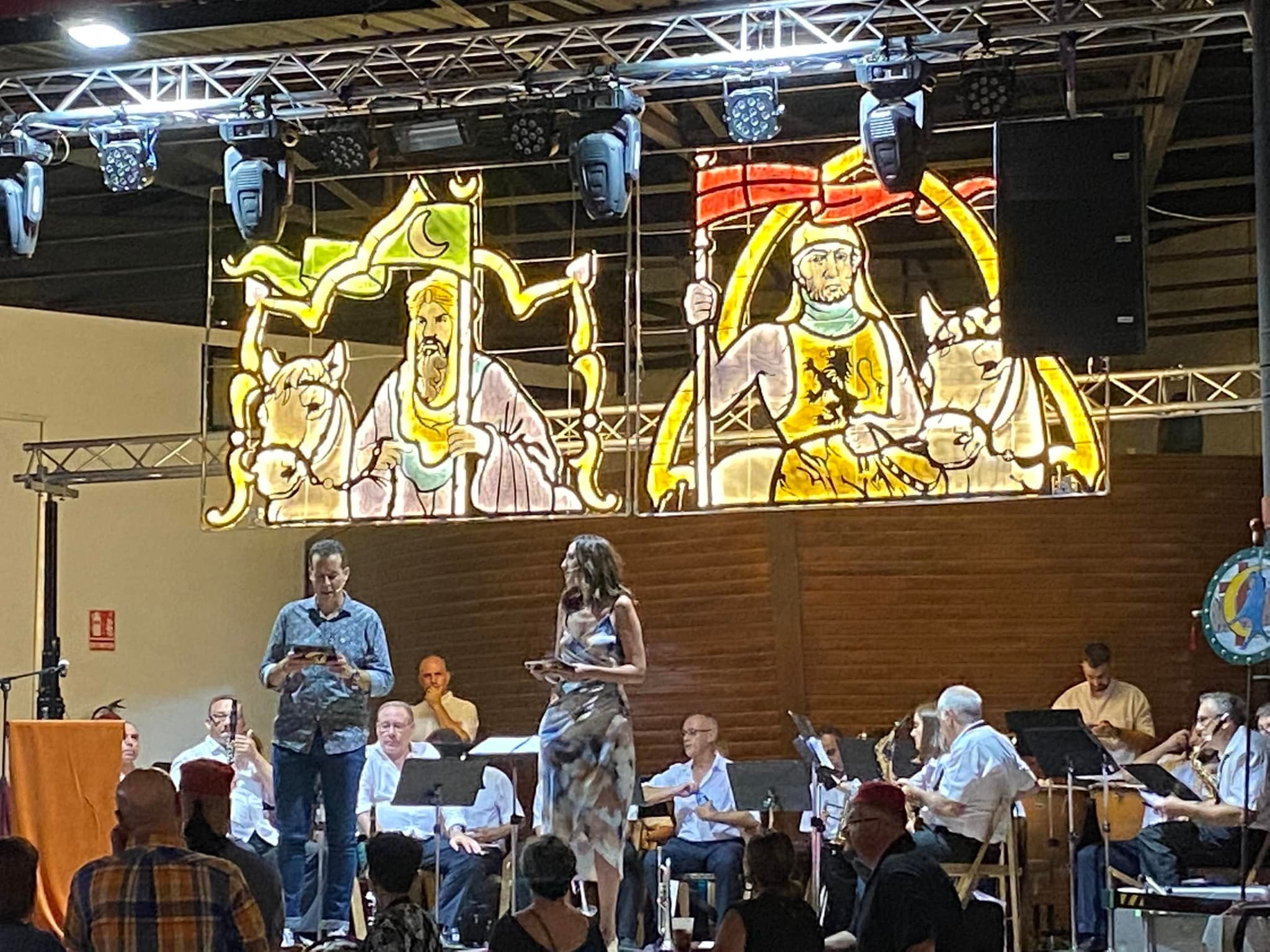 Ruben Alfaro e Irene López, Presentadores del acto