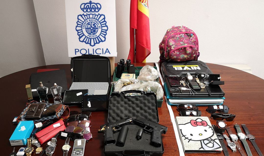 Efectos decomisados a los detenidos