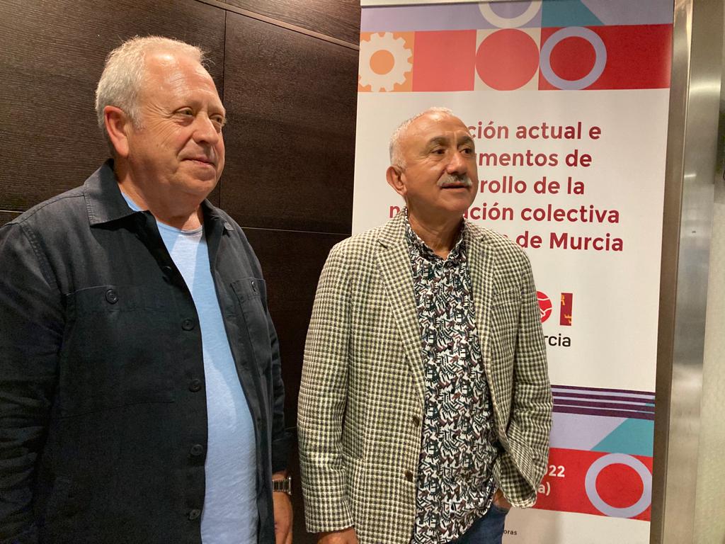 De izquierda a derecha, Antonio Jiménez y Pepe Álvarez