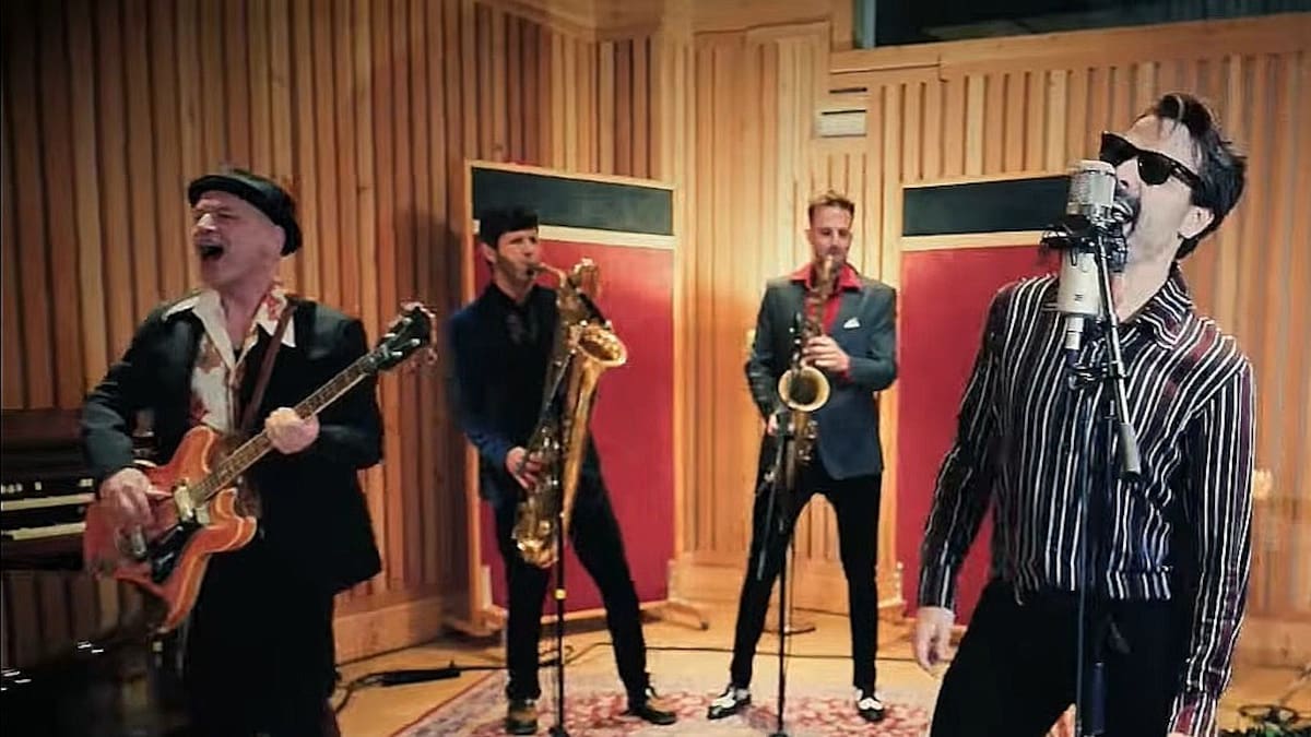 Entrevistamos a Guille Gosalbo, del grupo Doctor Velvet Revival