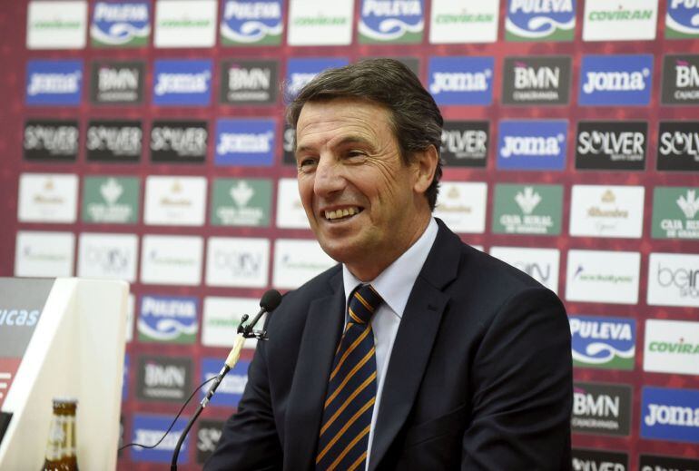 El entrenador del Granada, José González, durante la rueda de prensa ofrecida tras el partido de Liga en Primera División ante la UD Las Palmas